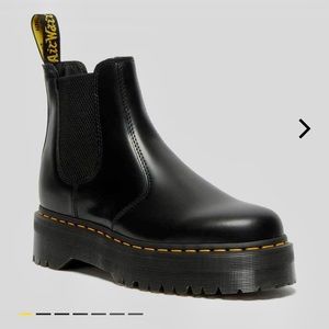 Dr. Martens 2976 SMOOTH LEATHER PLATFORM CHELSEA BOOTS